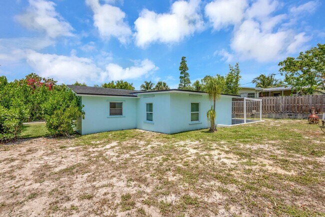 Building Photo - 3837 NE Melba Dr