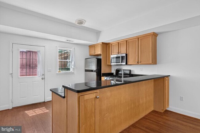 Building Photo - 1408 Florida Ave NW