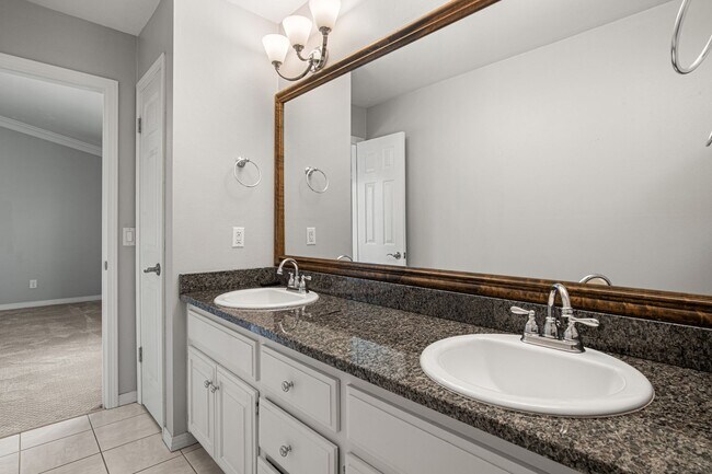 Building Photo - 3116 Brittany Pl