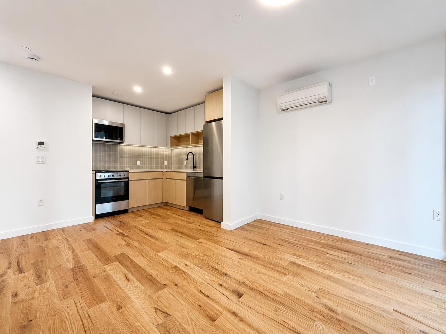 Building Photo - 205 Cabrini Blvd