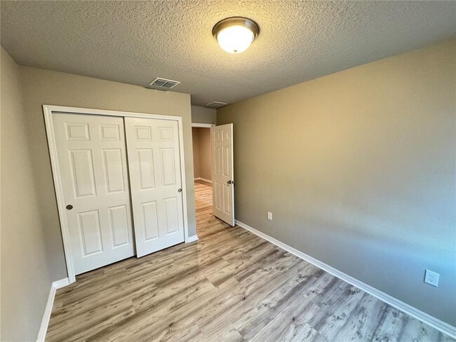 Building Photo - 413 Legacy Lp