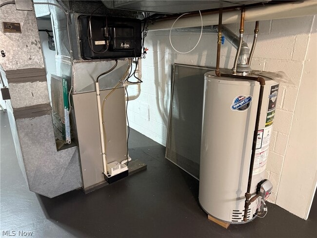 Building Photo - 22350 S Woodland Rd