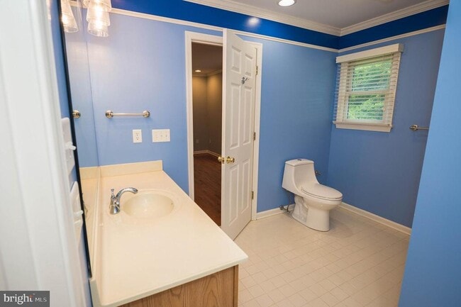 Building Photo - 5482 Royal Mile Blvd