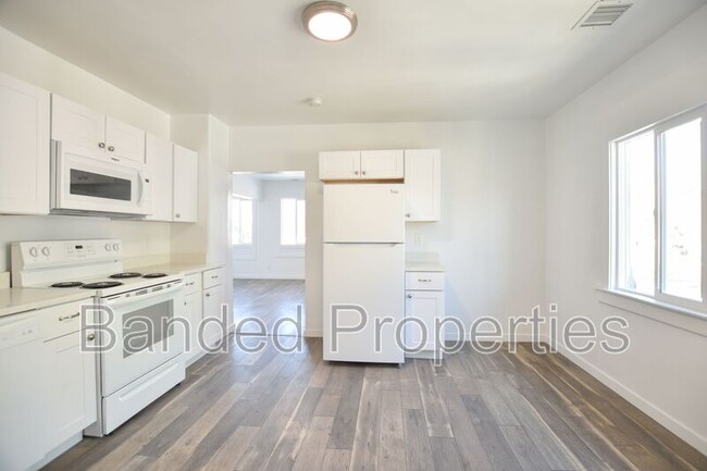 Primary Photo - 627 23rd St