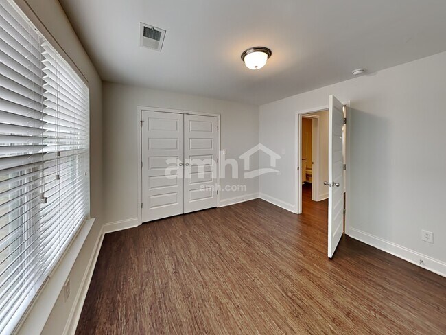 Building Photo - 5018 Mountain Springs Rd
