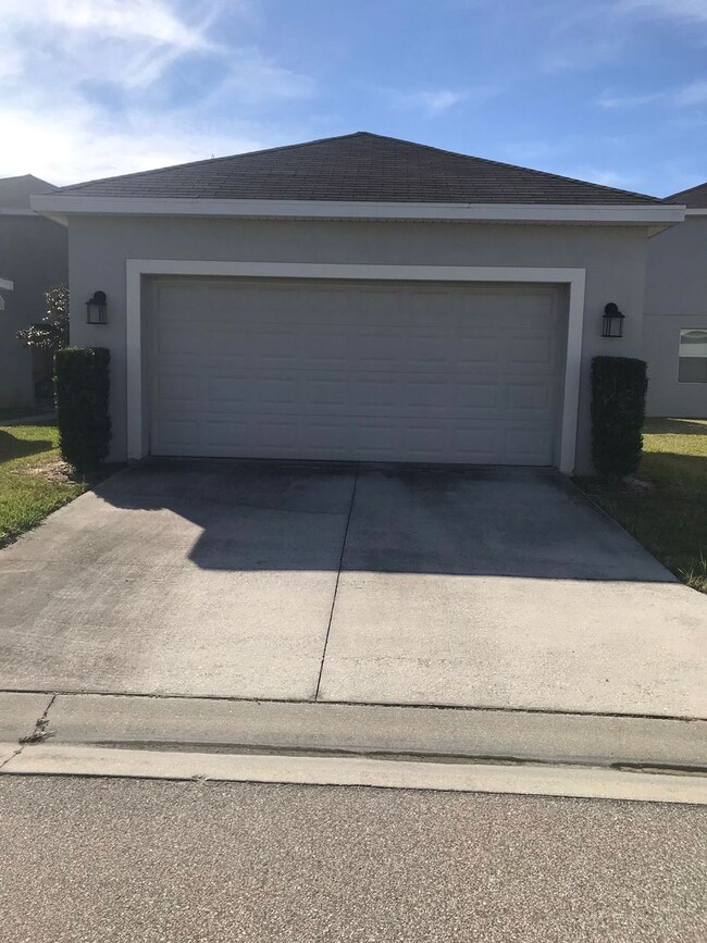 Building Photo - 3 Bedroom Home in Storey Grove Manors