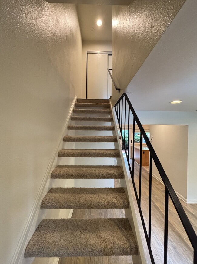 Building Photo - 3287 Marlene Dr