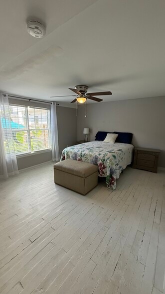 Building Photo - 286 Ashley Ave