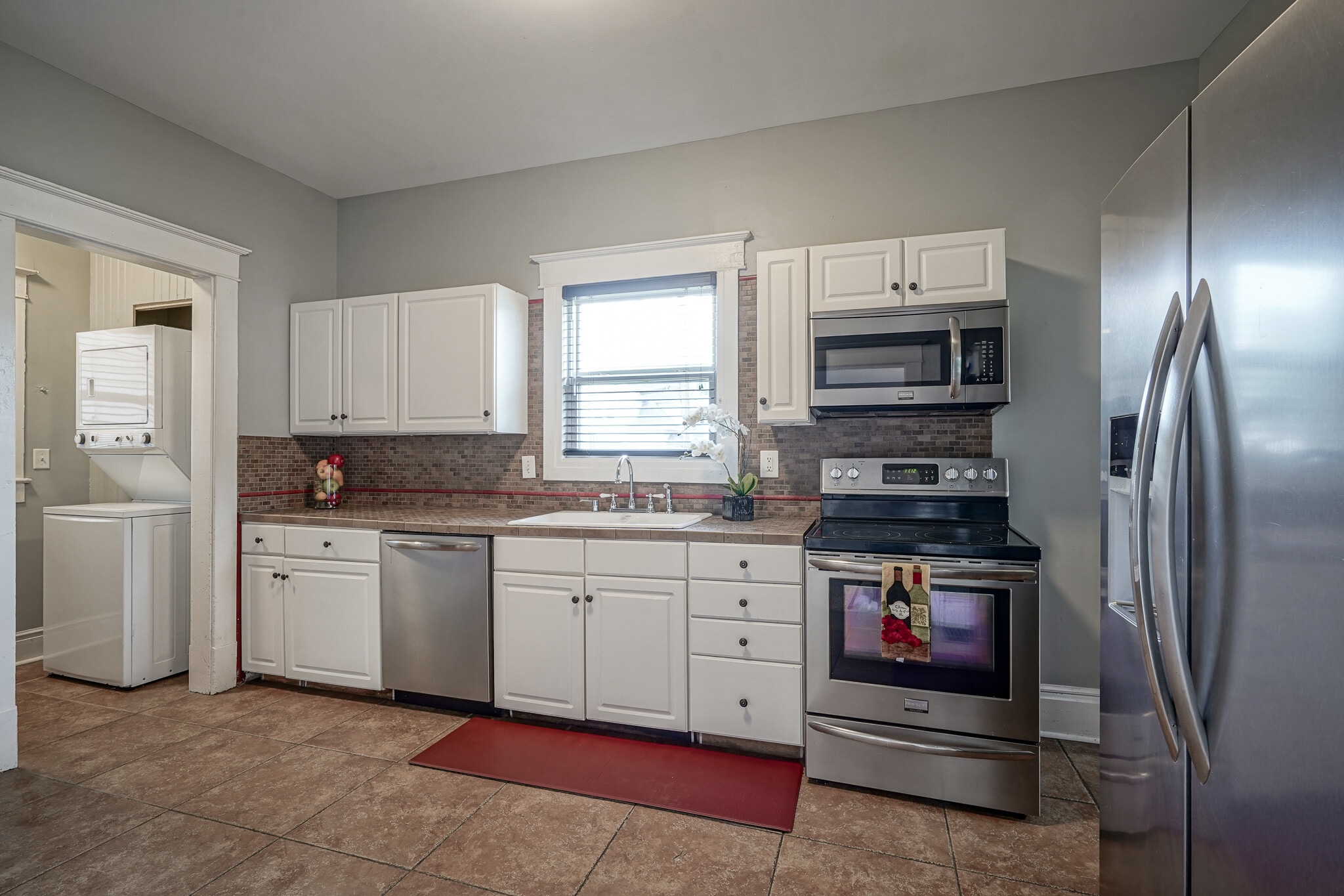 Kitchen - 17 N Randolph St