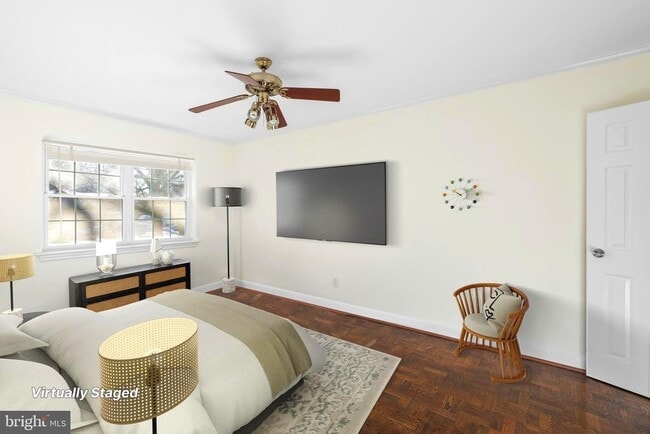 Building Photo - 1322 Fort Myer Dr