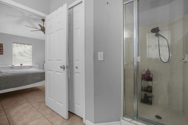 Building Photo - 2620 Willow Glen Cir