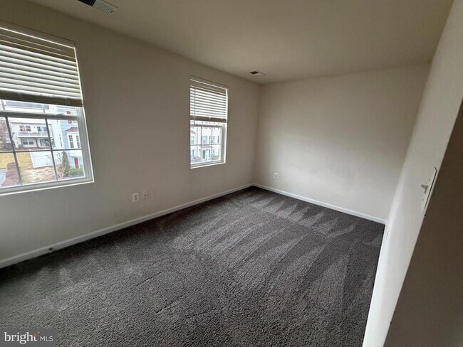 Building Photo - 20636 Albermarle Ln