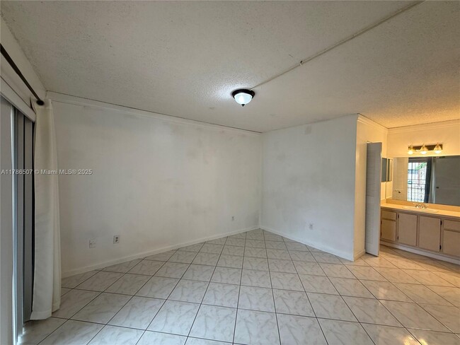 Building Photo - 6555 W 26th Dr