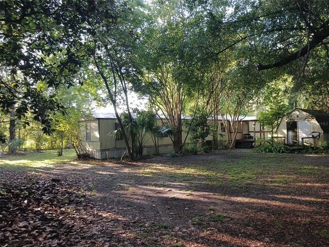 Building Photo - 210 SE Hardin Ct