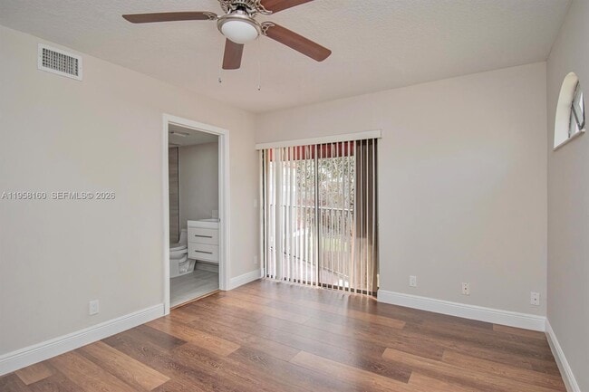 Building Photo - 4240 Village Dr