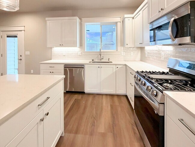 Building Photo - Brand New 3BR Home in Nampa – Pet-Friendly, Near Parks & Dining