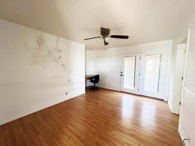 Building Photo - 101 Capt Lee