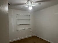 Building Photo - 507 Barton Ave