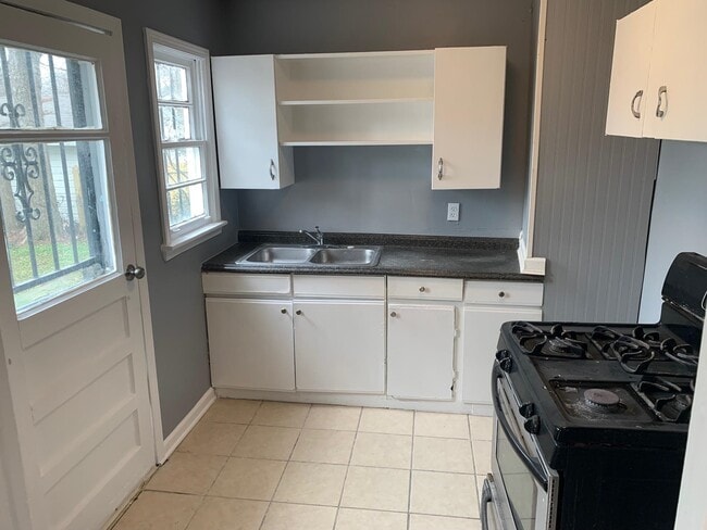 Building Photo - 4105 Wilmette Ave