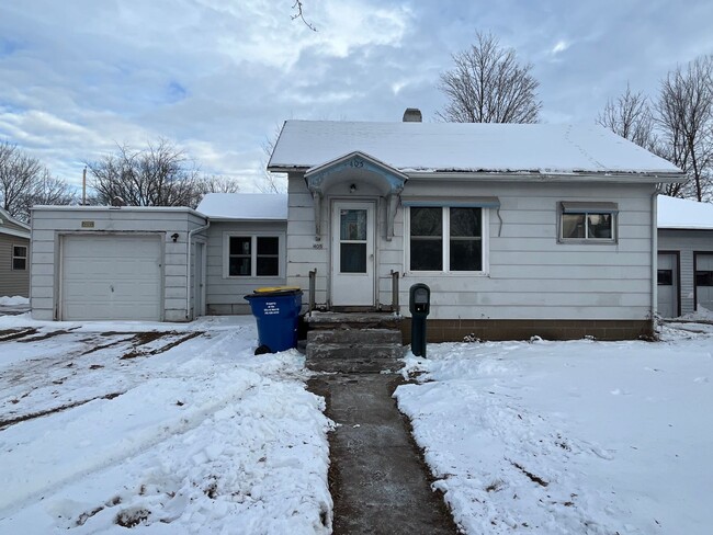 Building Photo - 1 bed 1 bath single family home in Merrill