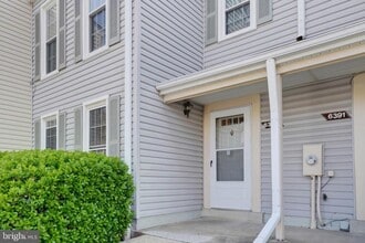 Building Photo - 6389 Fenestra Ct