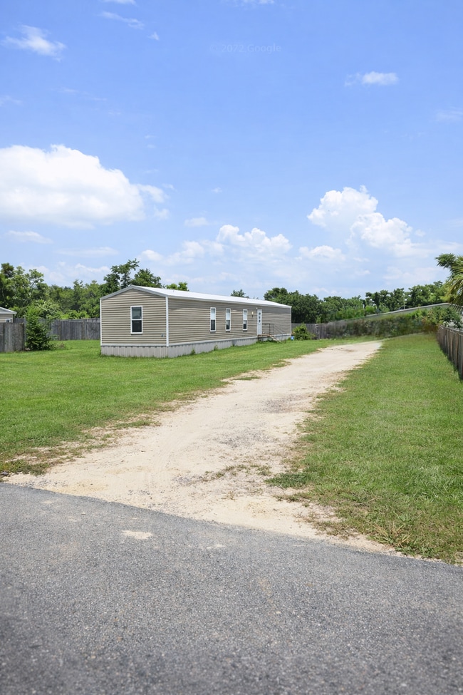 Building Photo - 2812 Edward Ave