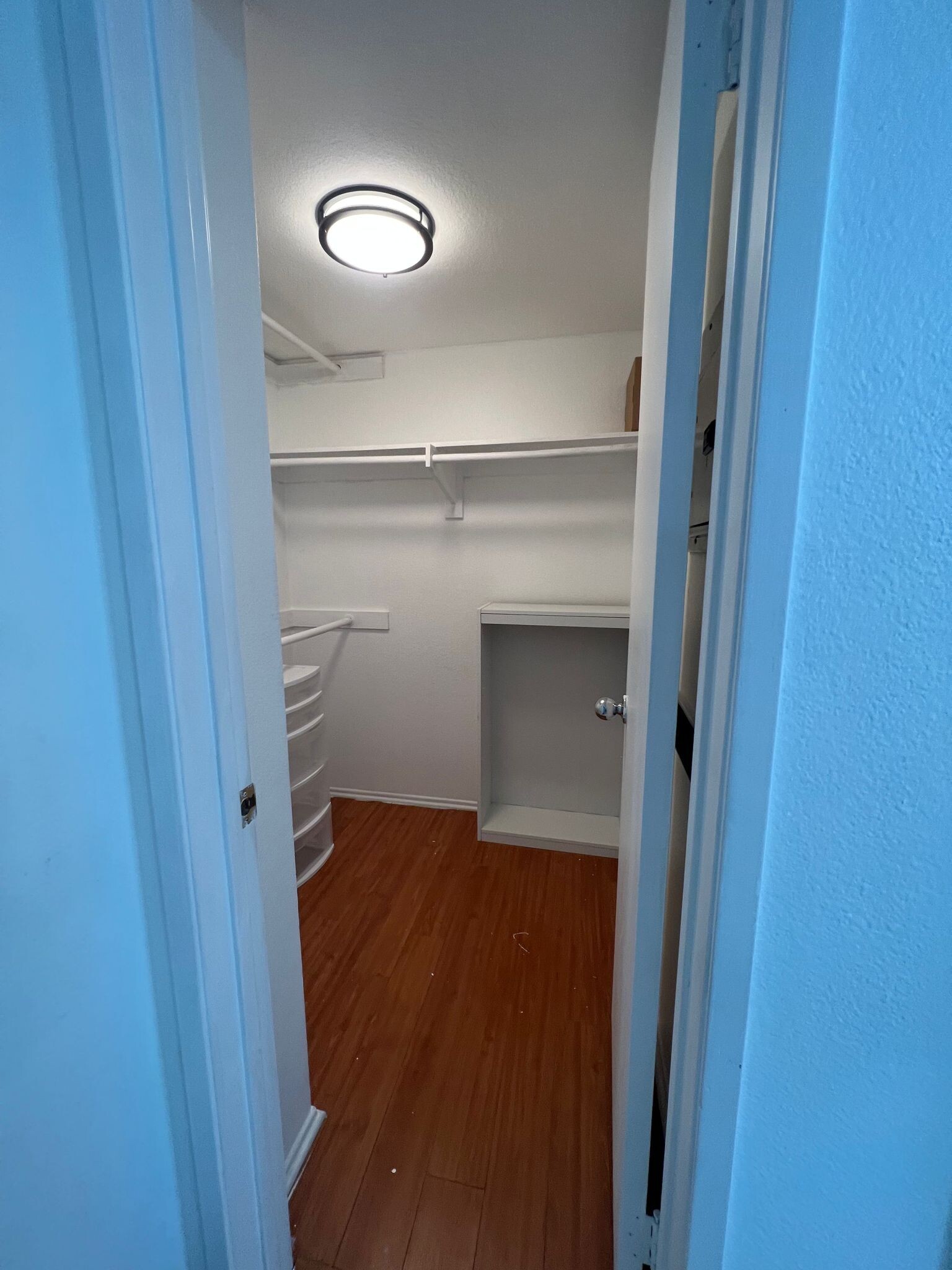 Building Photo - 24155 Del Monte Dr