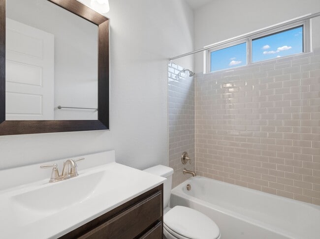 Building Photo - 11323 Cottage Grove