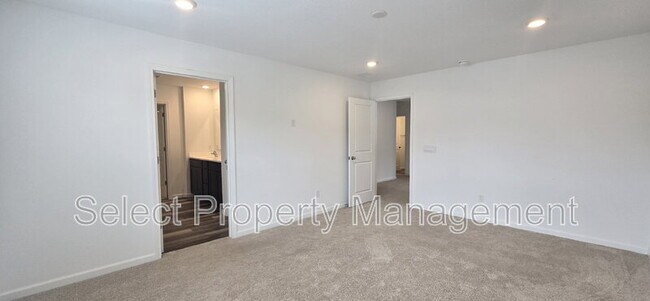 Building Photo - 4121 Luke Dr