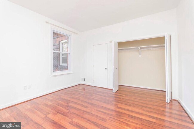 Building Photo - 4813 Chester Ave