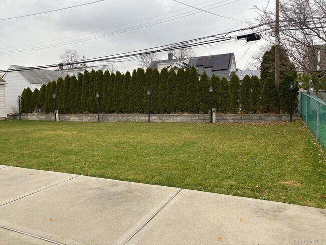 Building Photo - 25 Woodhollow Rd