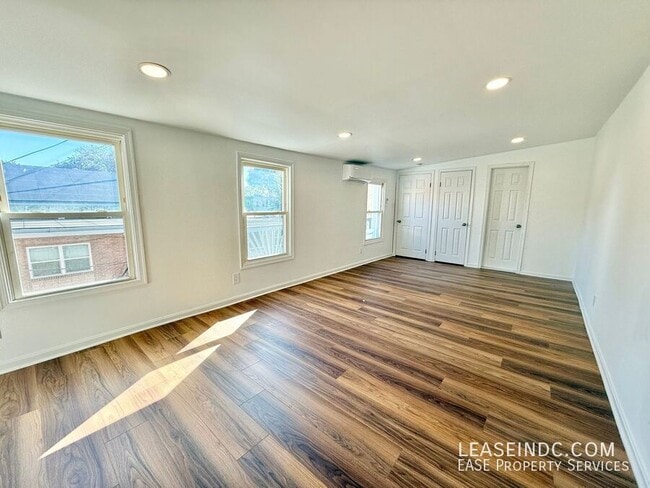 Building Photo - 513 N Street NW-