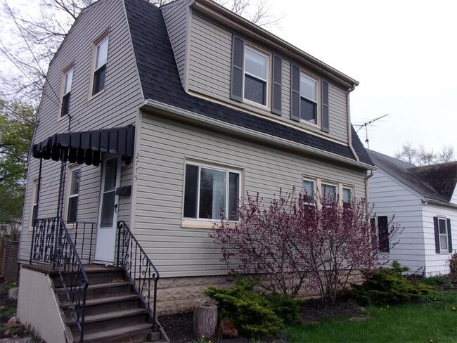 Building Photo - 2775 6th St