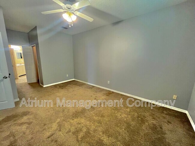 Building Photo - 3651 Oakdale Cir