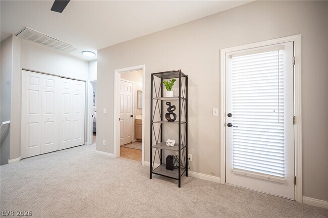 Building Photo - 641 Solitude Point Ave