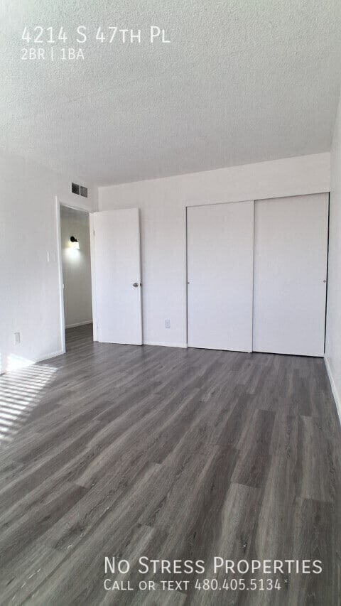 Building Photo - 4214 S 47th Pl