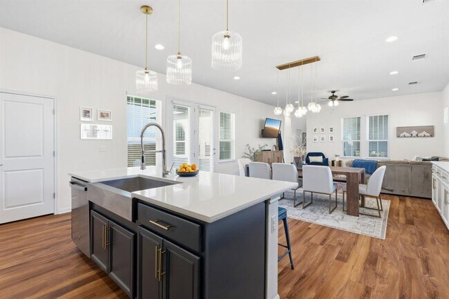 Building Photo - 8704 Apogee Blvd