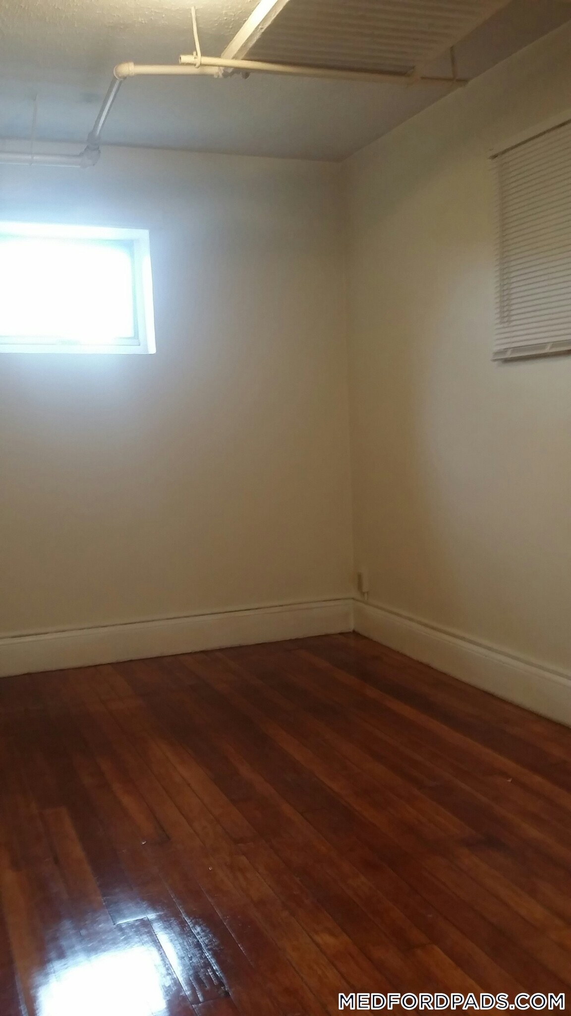 Building Photo - 53 Fellsway W