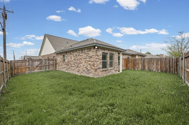 Building Photo - 100 Stockton Family Ct