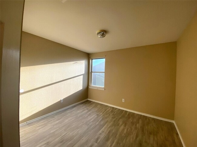 Building Photo - 1003 Sipapu Ct
