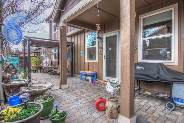 Building Photo - Beautiful 4-Bdr Craftsman with Mt. Views in Sisters!