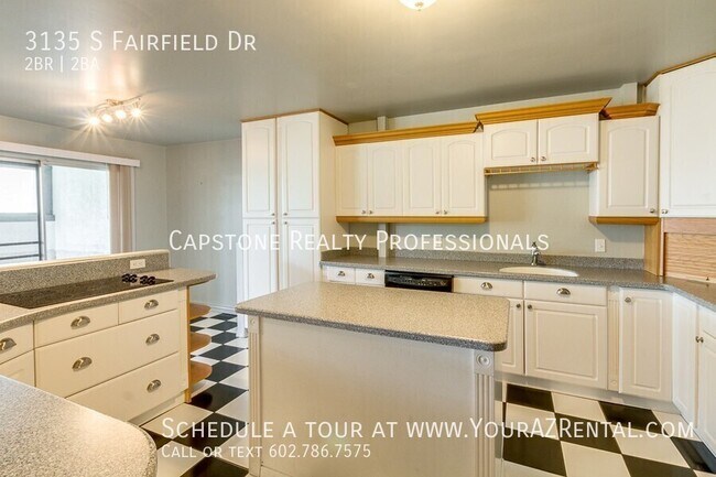 Building Photo - 3135 S Fairfield Dr