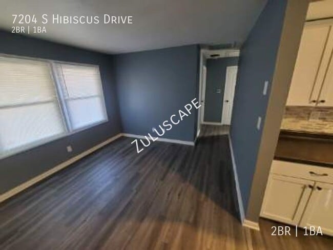 Building Photo - 7204 S Hibiscus Dr