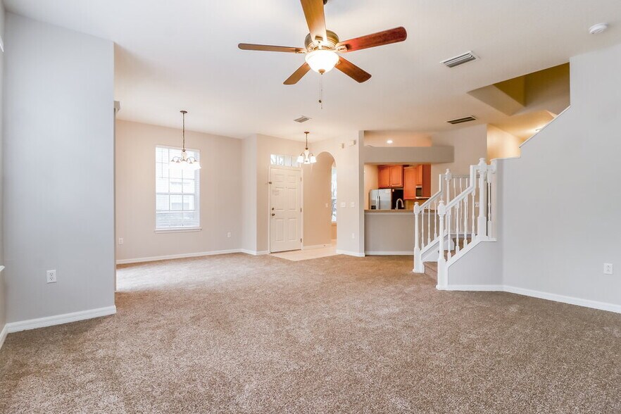 Building Photo - 27921 Pleasure Ride Loop