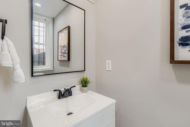 Building Photo - 1638 N Wolfe St