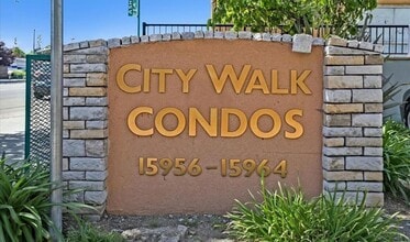 Building Photo - One Month Free - Spacious 2-Bed, 2-Bath Apartment in San Leandro