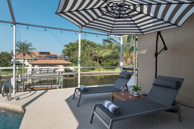 Building Photo - 6 Clinton Ct N