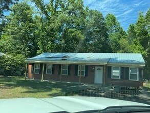 Building Photo - 427 Dixie Dr
