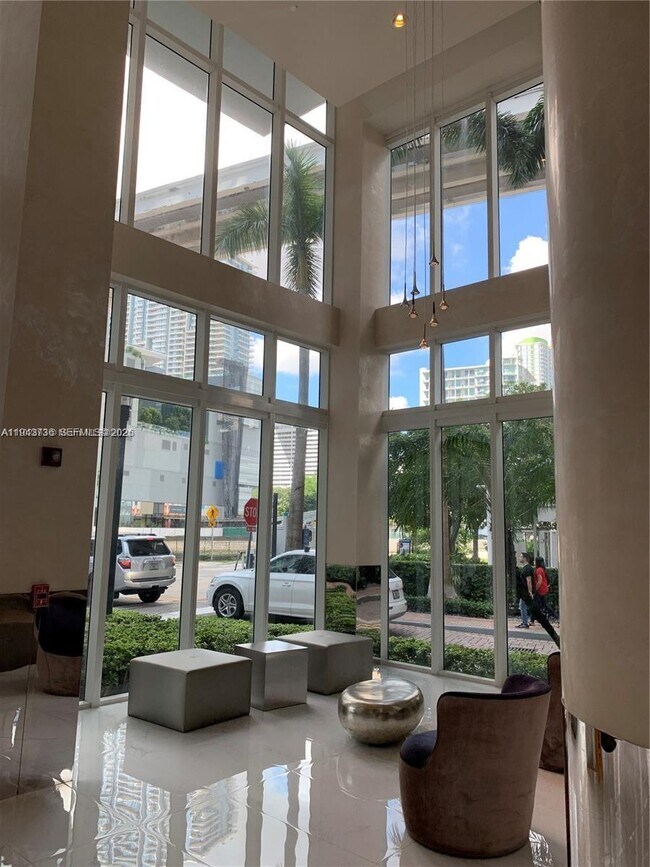 Building Photo - 41 SE 5th St