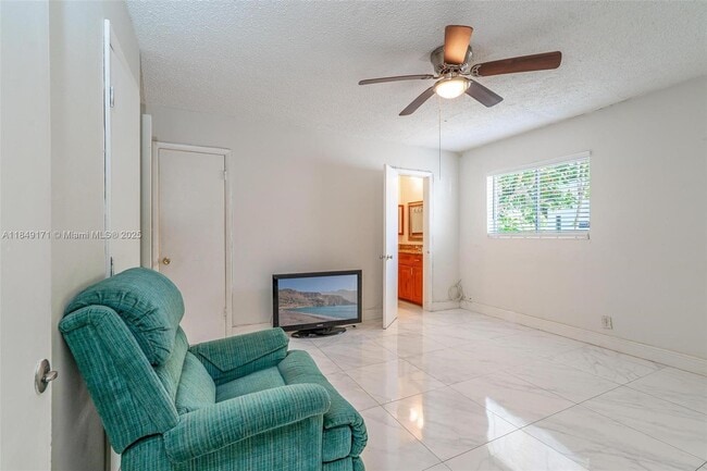 Building Photo - 1420 NW 56th Ave